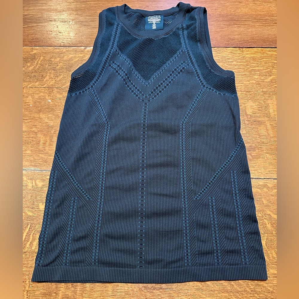 Athleta stretchy tank sz‎ medium dark green